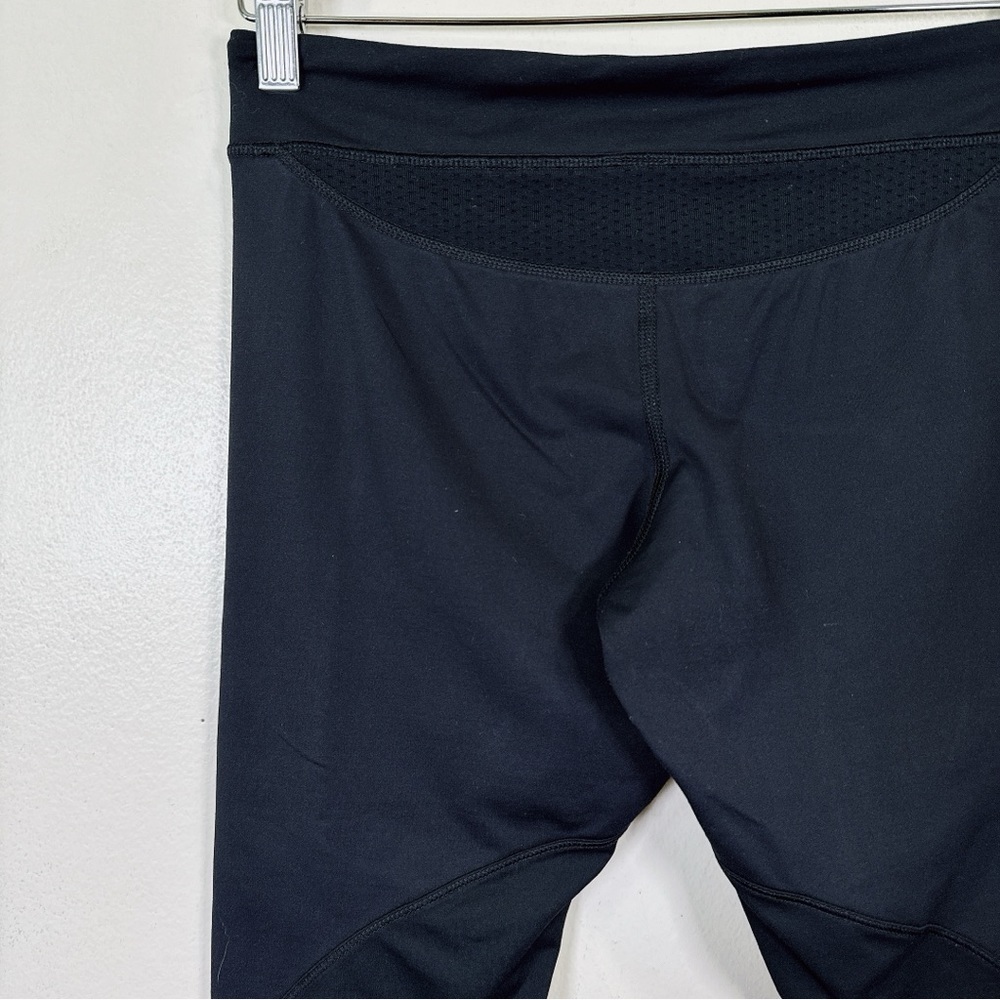 Lululemon Cropped Luxtreme Waist Mesh Pant - Picture 9 of 13